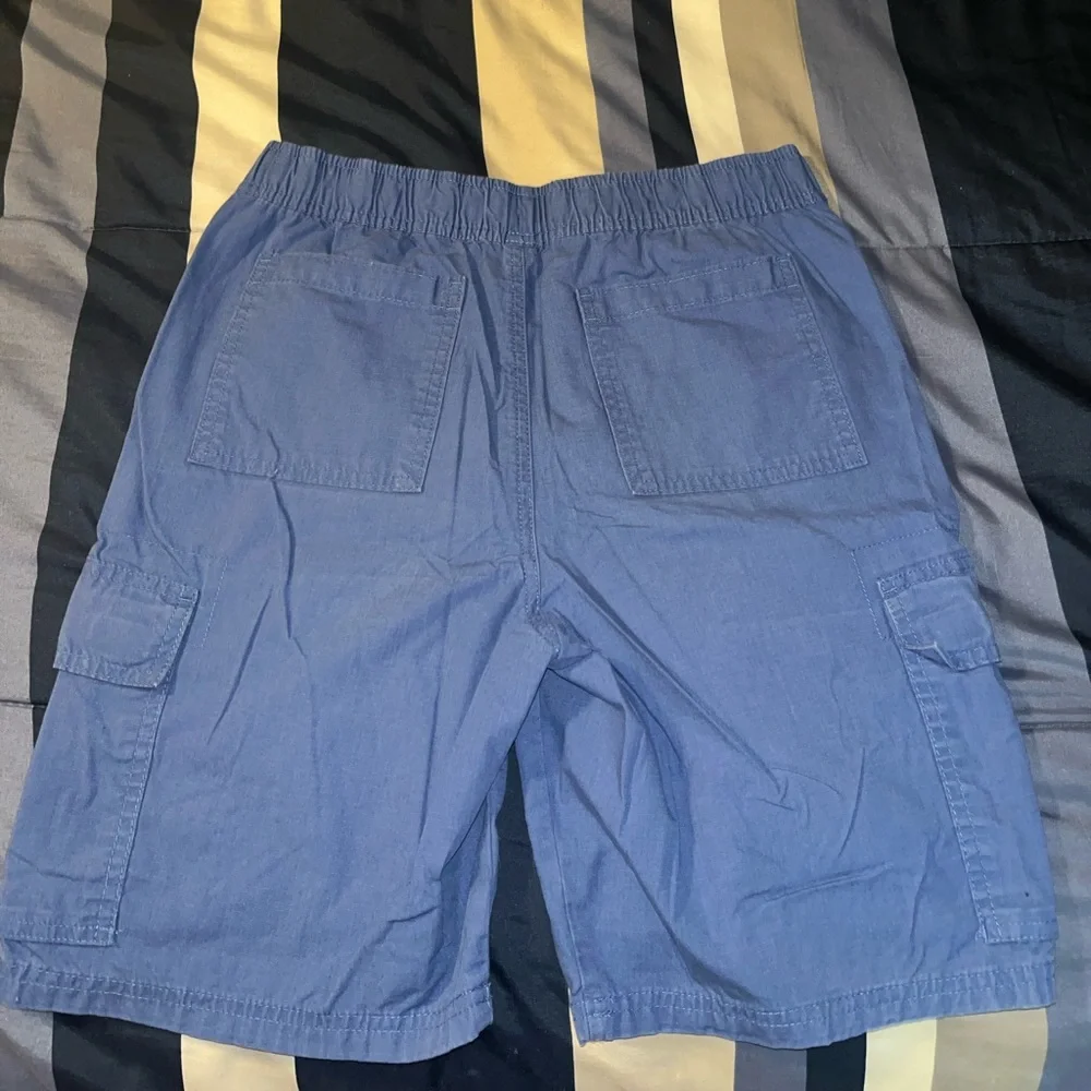 LIKE NEW Children’s Place Husky Boys Cargo Shorts - Size 14 Husky